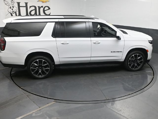 Used 2024 Chevrolet Suburban RST w/ Luxury Package AWD/4WD image 46