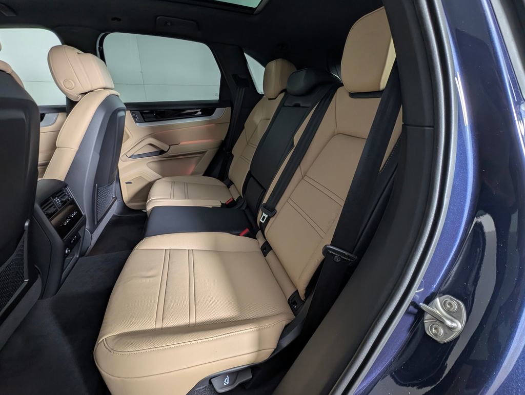 New 2026 Porsche Cayenne E-Hybrid image 24