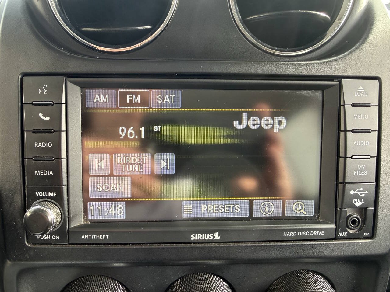 Used 2015 Jeep Patriot High Altitude AWD/4WD image 17