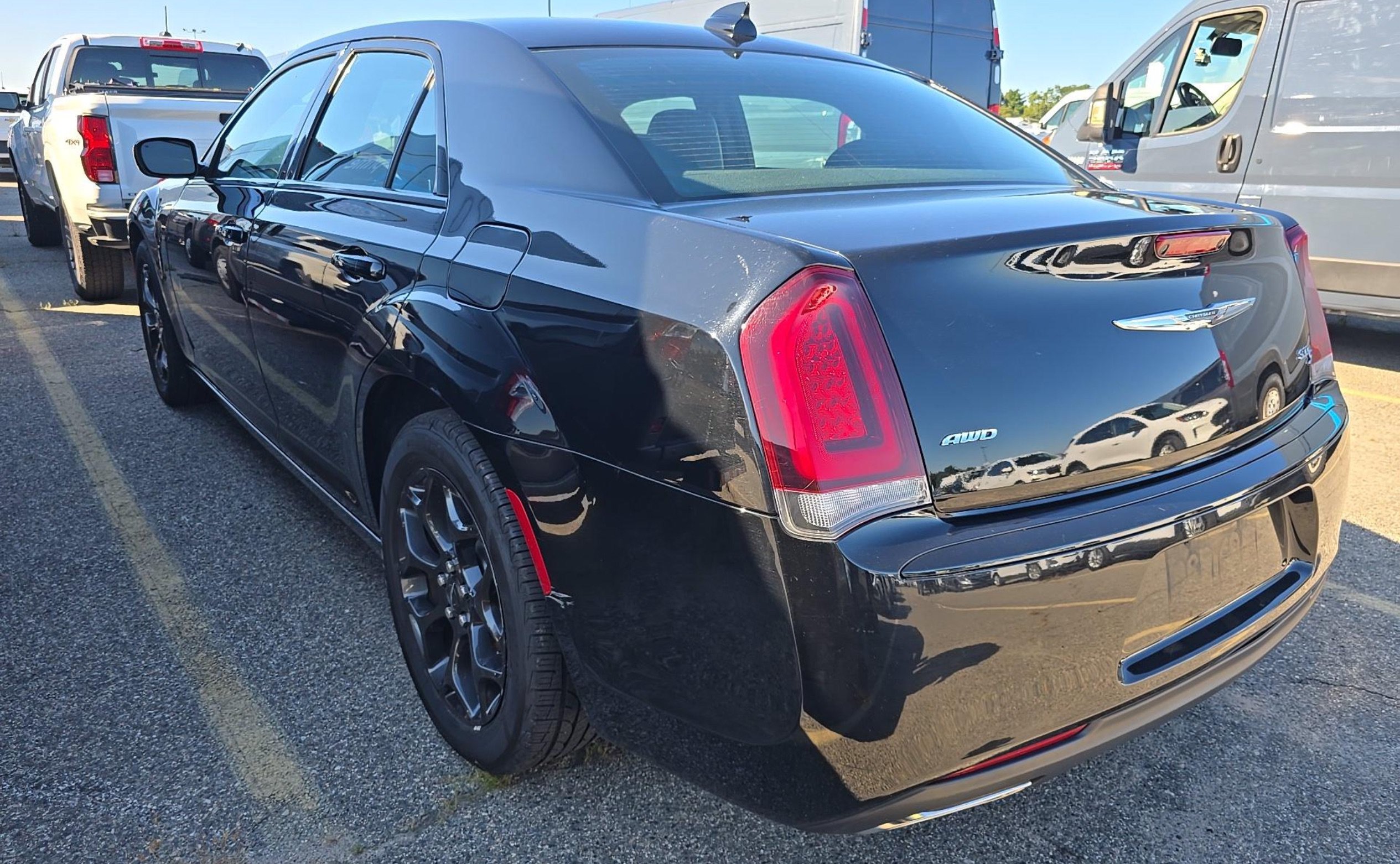 Used 2020 Chrysler 300 S AWD/4WD image 4