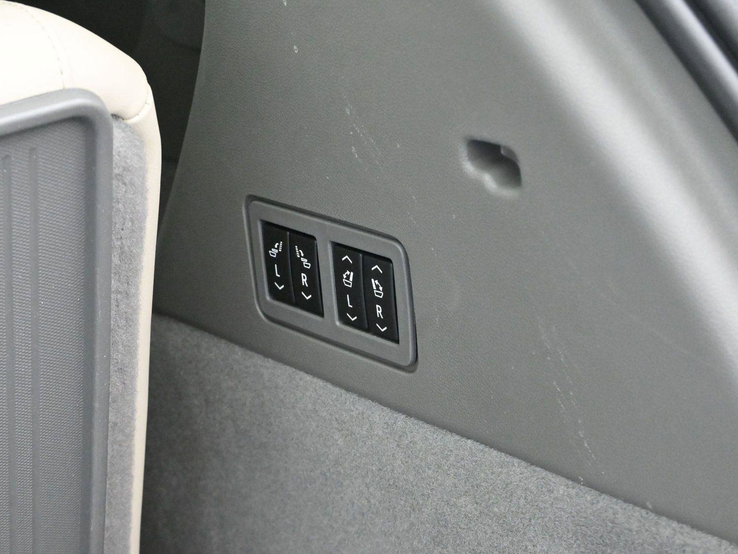 Certified 2024 Cadillac XT6 Premium Luxury image 10