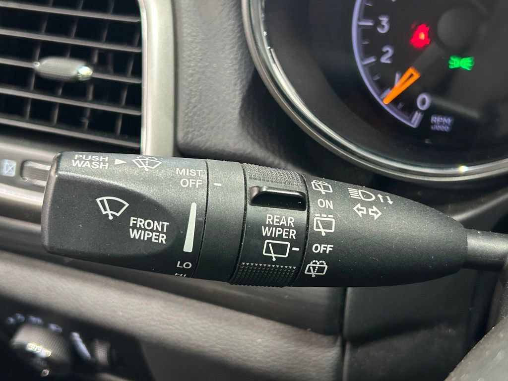 Used 2019 Jeep Grand Cherokee Altitude AWD/4WD image 33