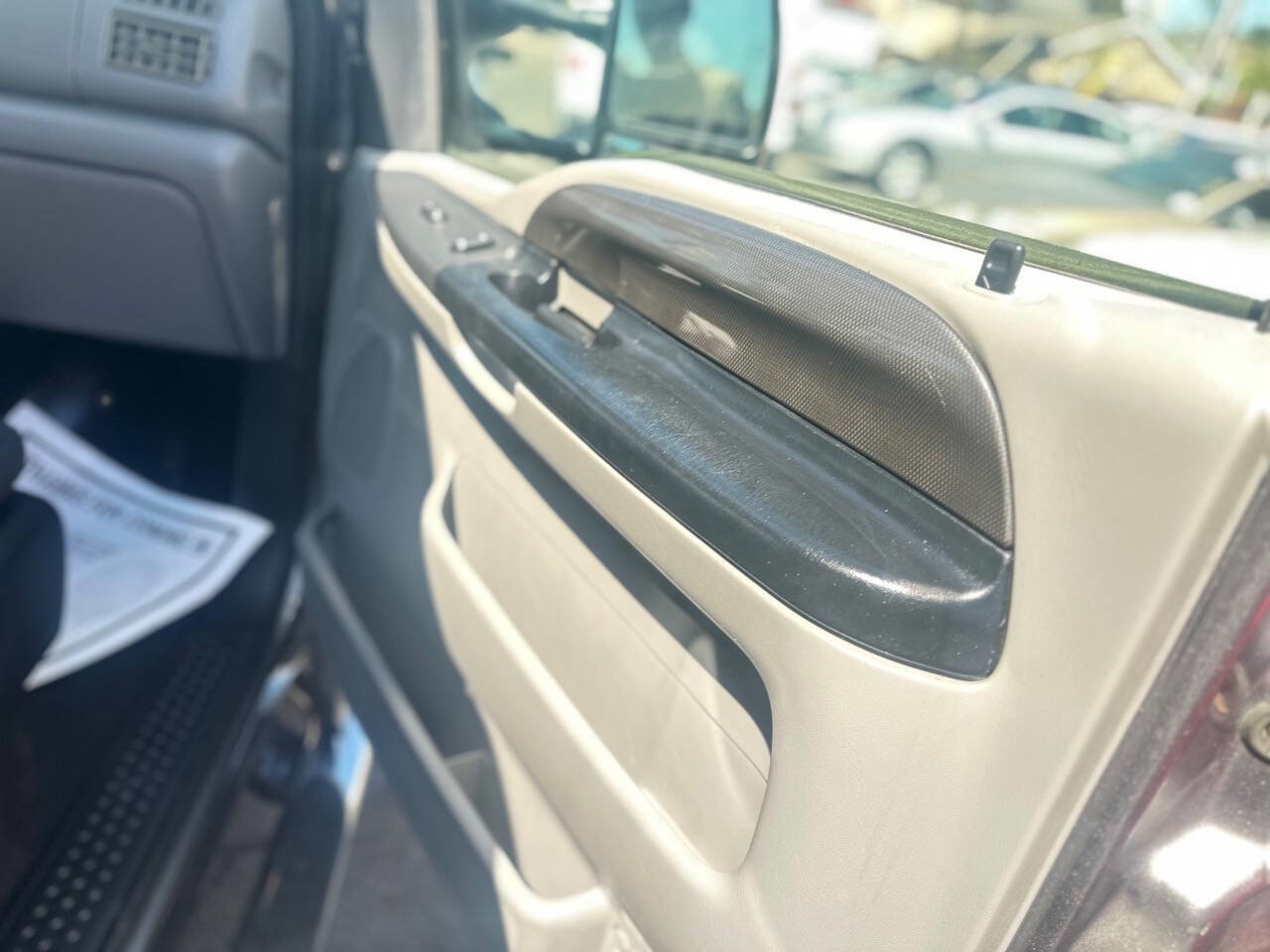 Used 2003 Ford F250 XLT image 16