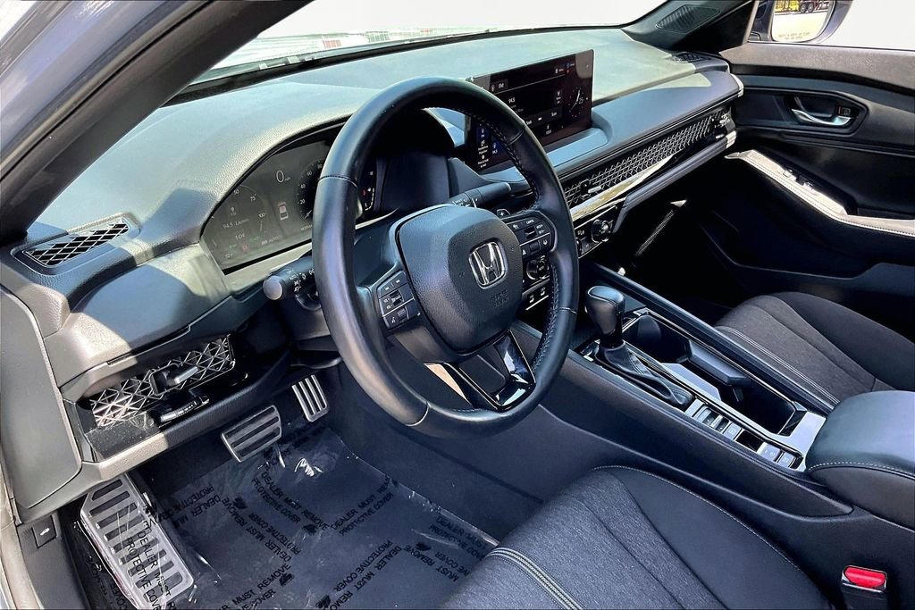 Used 2023 Honda Accord Sport image 14