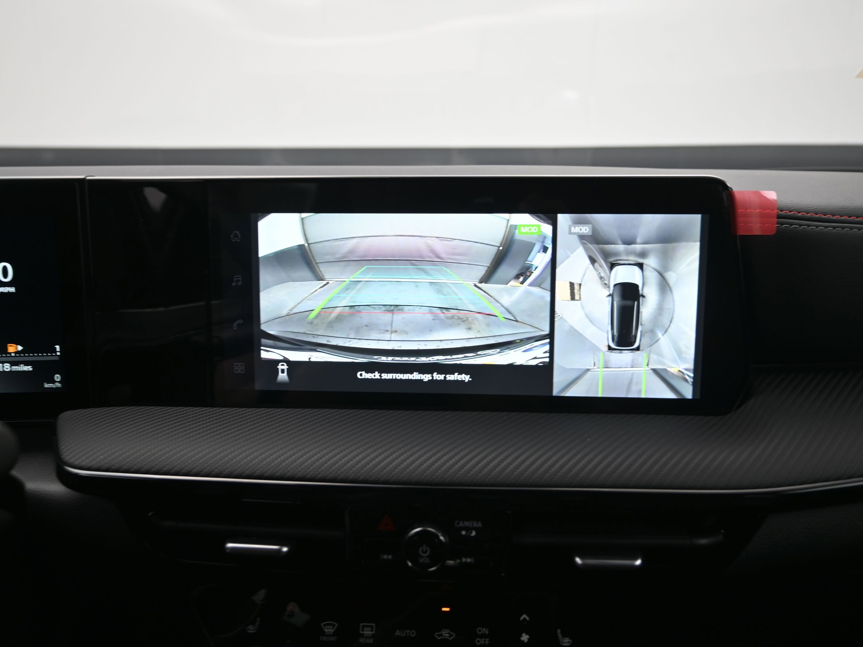 New 2026 Nissan Kicks SR w/ Cold Weather Package image 13