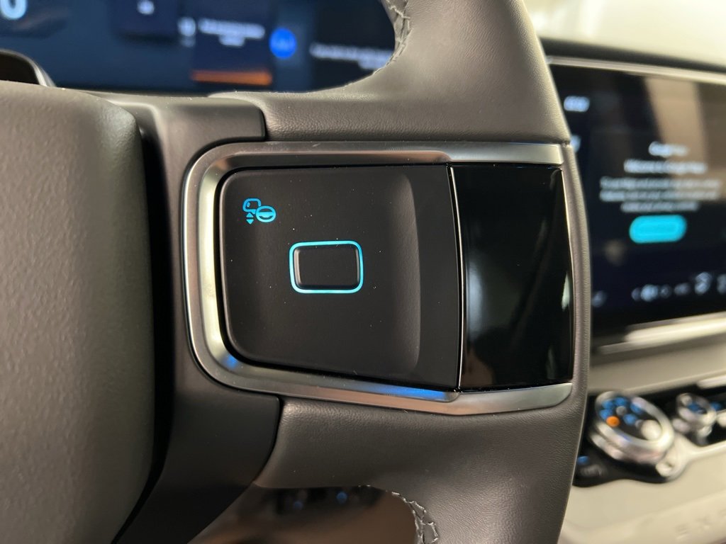 New 2025 Ford Expedition Active image 21