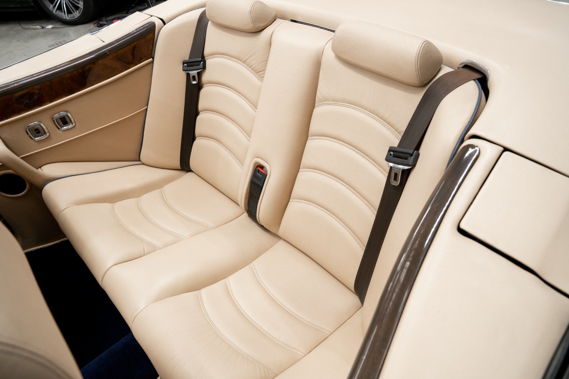 Used 1999 Bentley Azure Mulliner RWD image 15