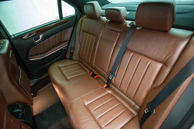 Used 2014 Mercedes-Benz E 350 Sedan image 25