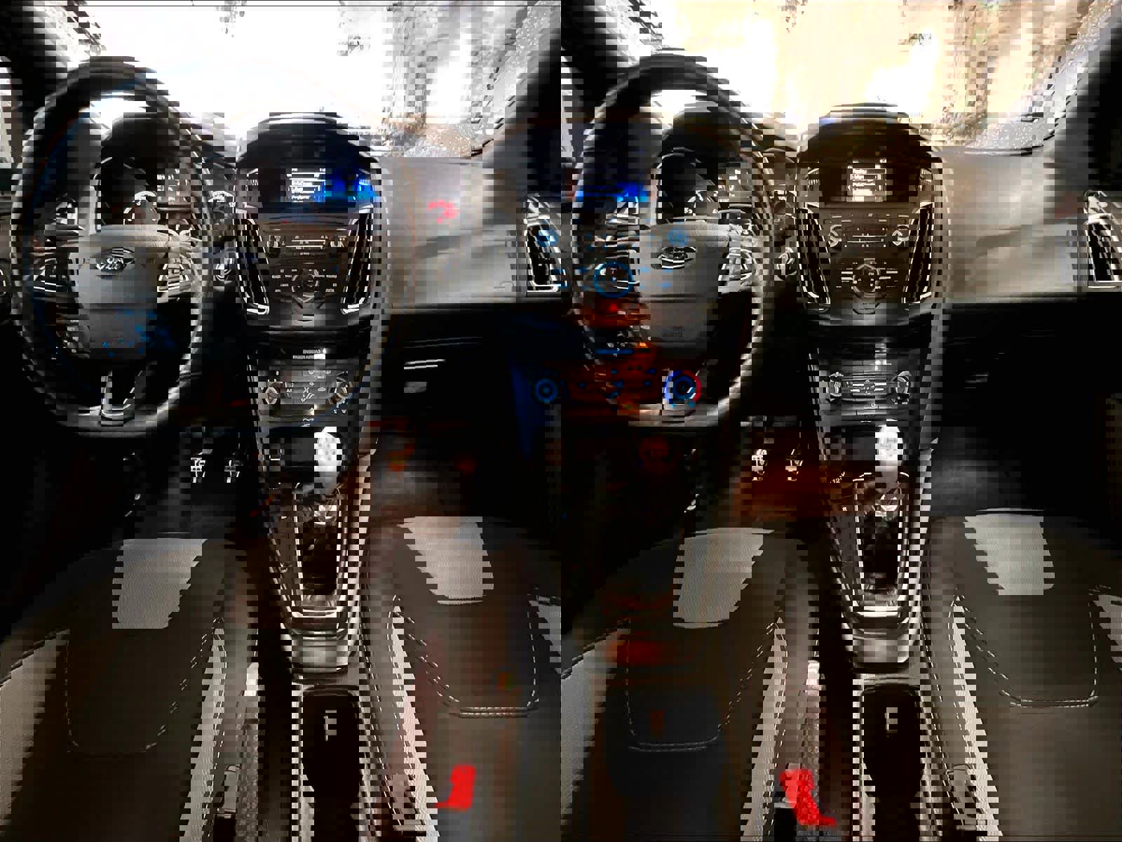 Used 2018 Ford Focus ST image 21