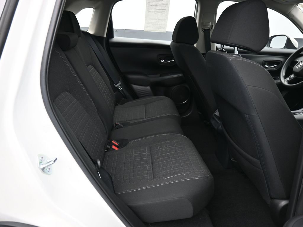 Certified 2024 Honda HR-V LX image 37