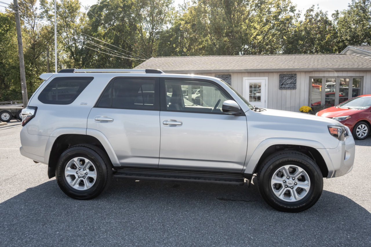 Used 2024 Toyota 4Runner SR5 image 12