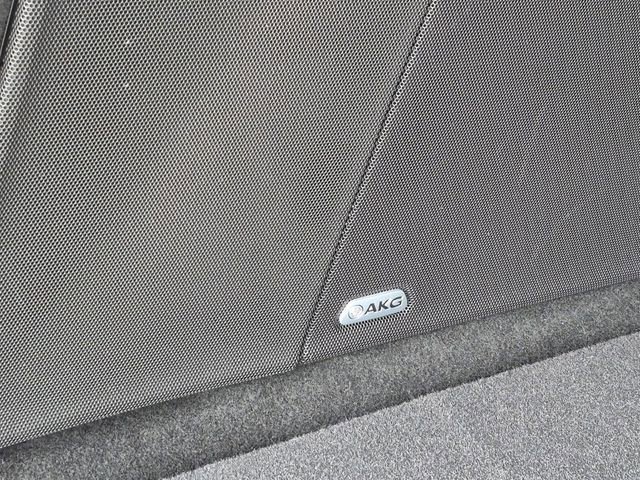 Used 2023 Cadillac Escalade ESV Sport w/ Touring Package image 10