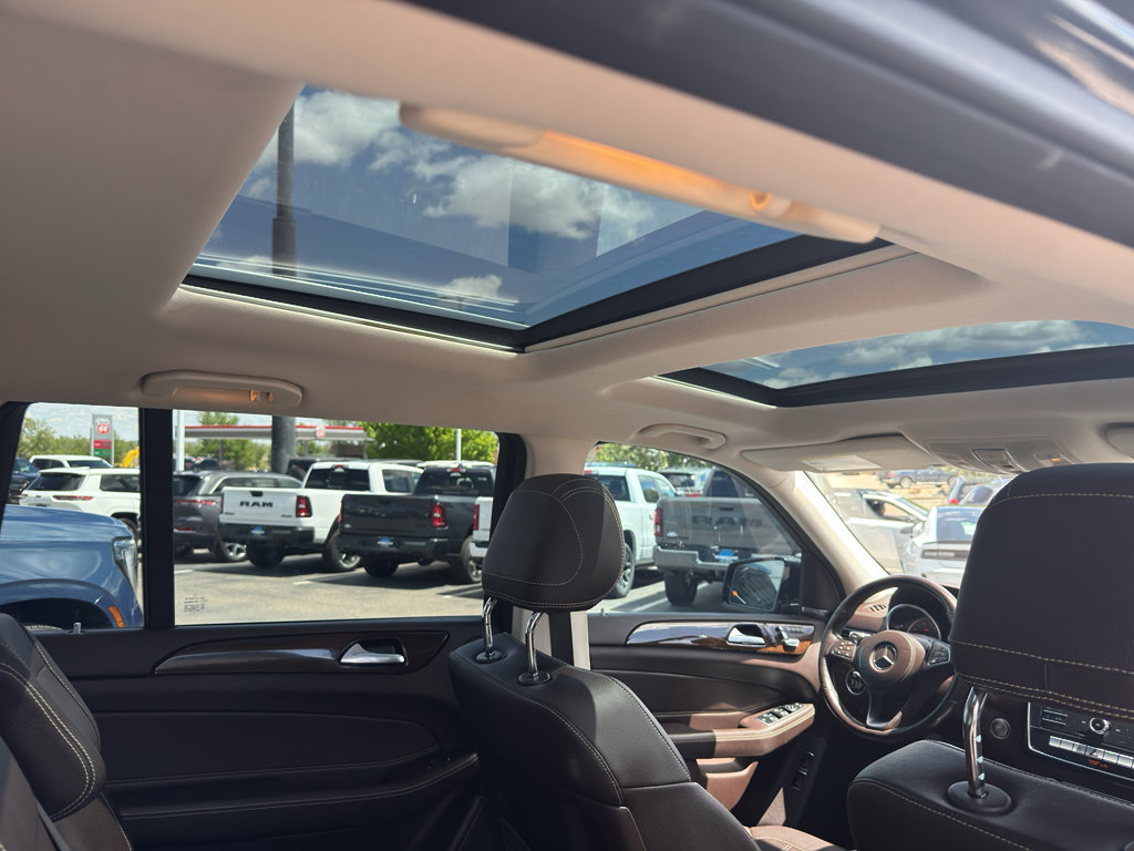 Used 2019 Mercedes-Benz GLS 450 4MATIC image 14