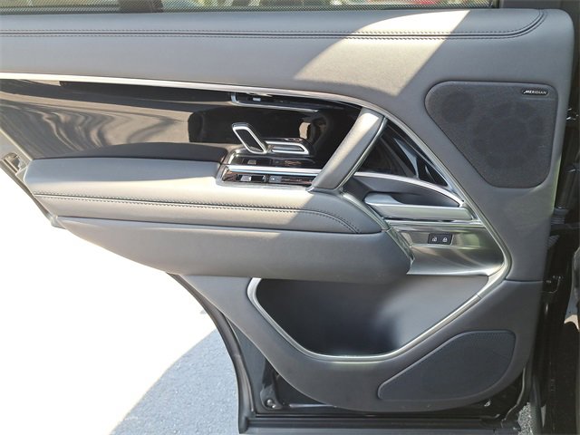 Used 2023 Land Rover Range Rover SE image 14