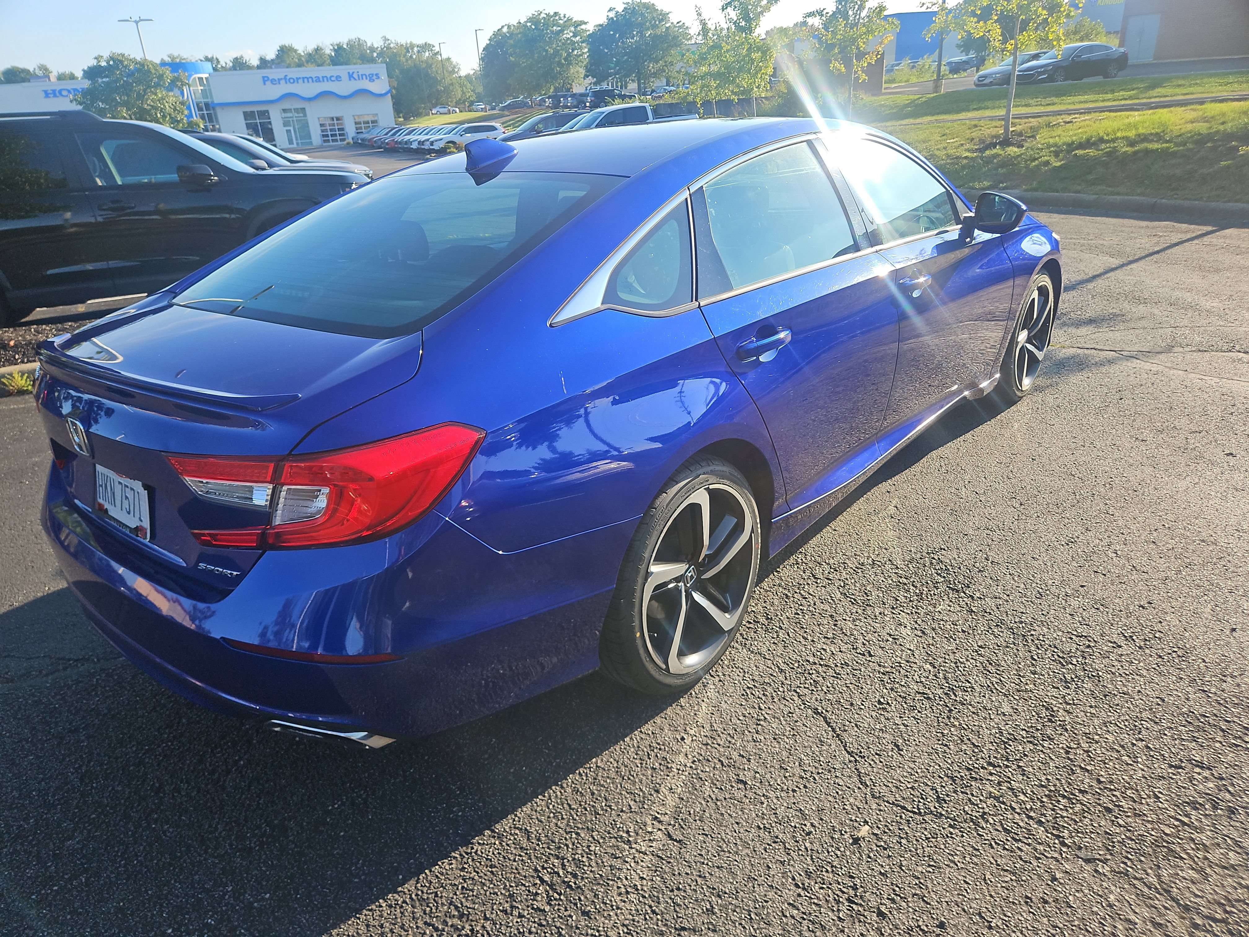 Used 2018 Honda Accord Sport image 11