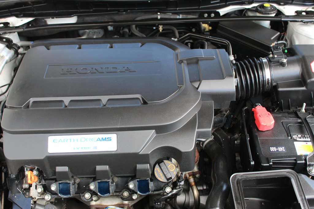 Used 2014 Honda Accord Touring image 10