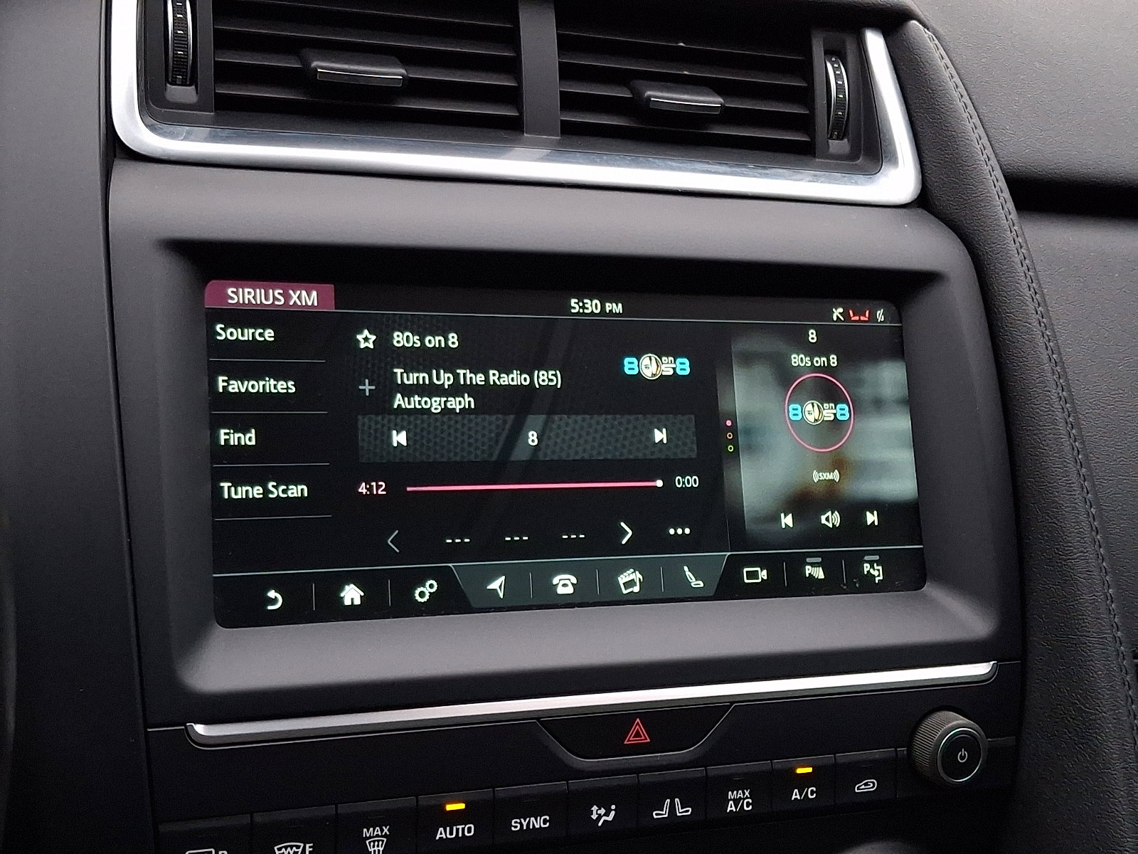 Used 2020 Jaguar E-PACE SE AWD/4WD image 18