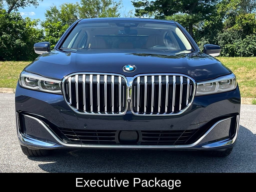 Used 2020 BMW 750i xDrive w/ Executive Package AWD/4WD image 2