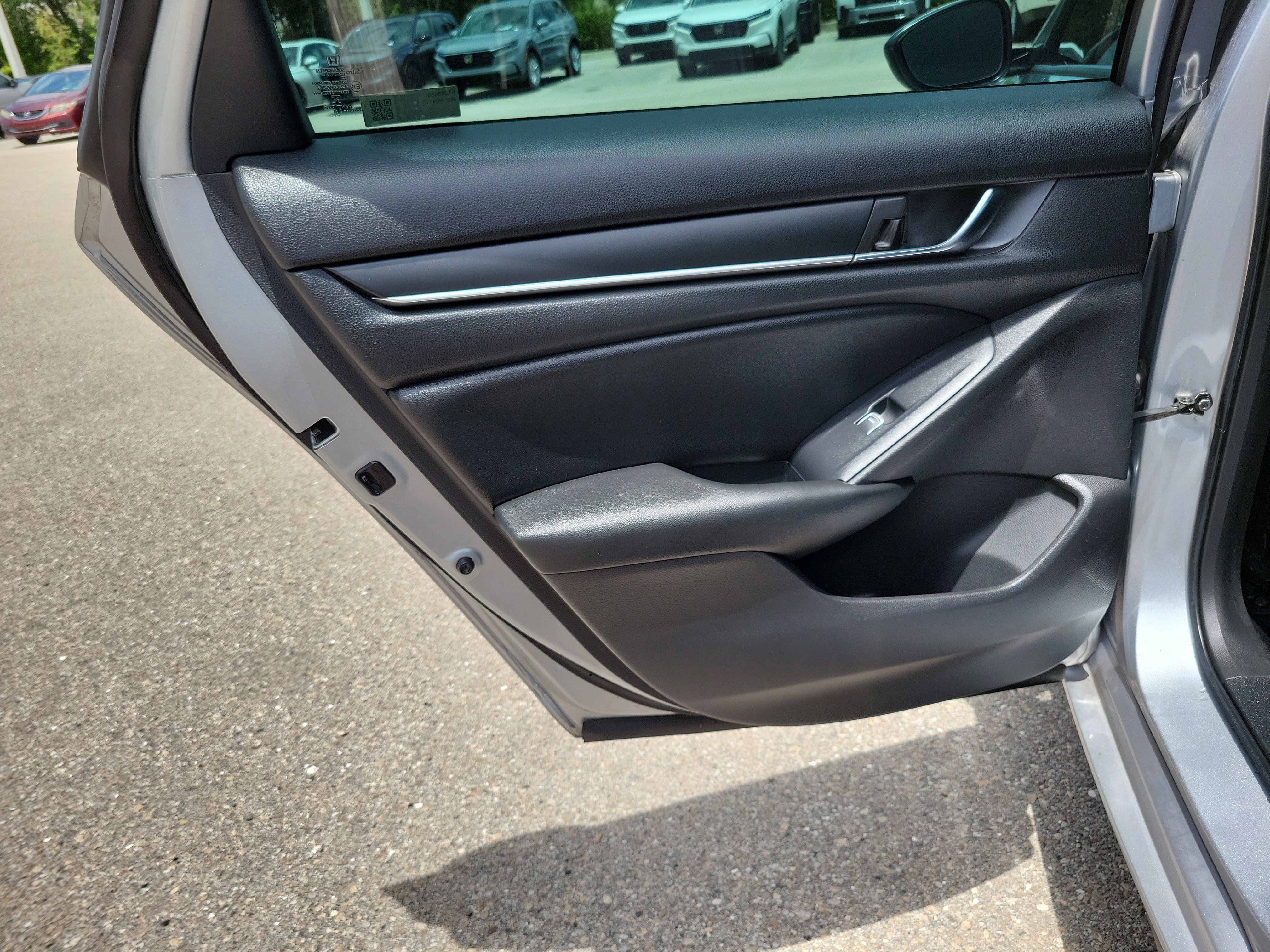Used 2019 Honda Accord Sport image 14