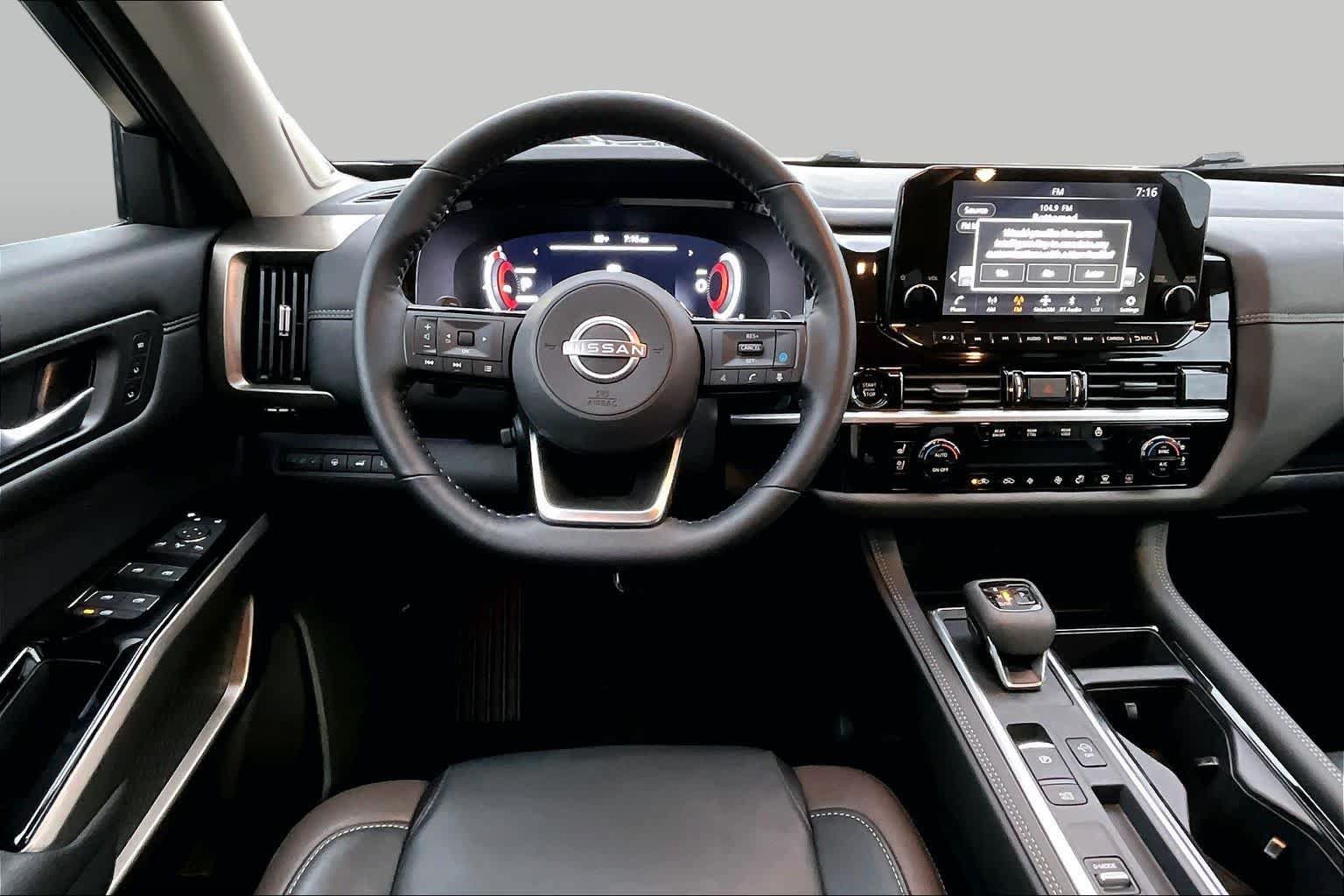 Used 2025 Nissan Pathfinder Platinum w/ Cargo Package FWD image 6