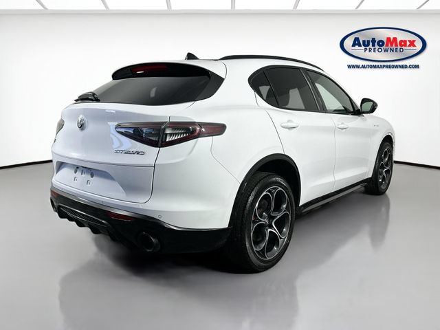 Used 2024 Alfa Romeo Stelvio Veloce AWD/4WD image 5