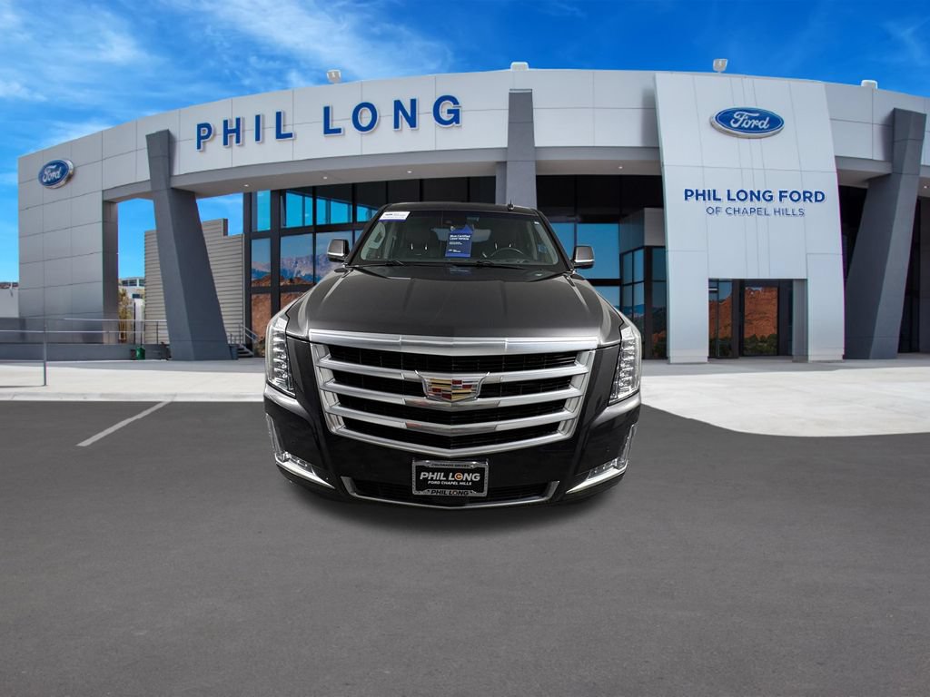 Used 2018 Cadillac Escalade Premium Luxury AWD/4WD image 8