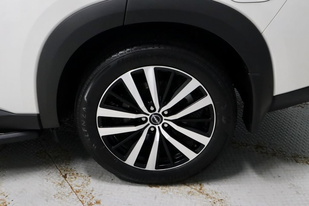 Certified 2024 Nissan Pathfinder Platinum AWD/4WD image 18
