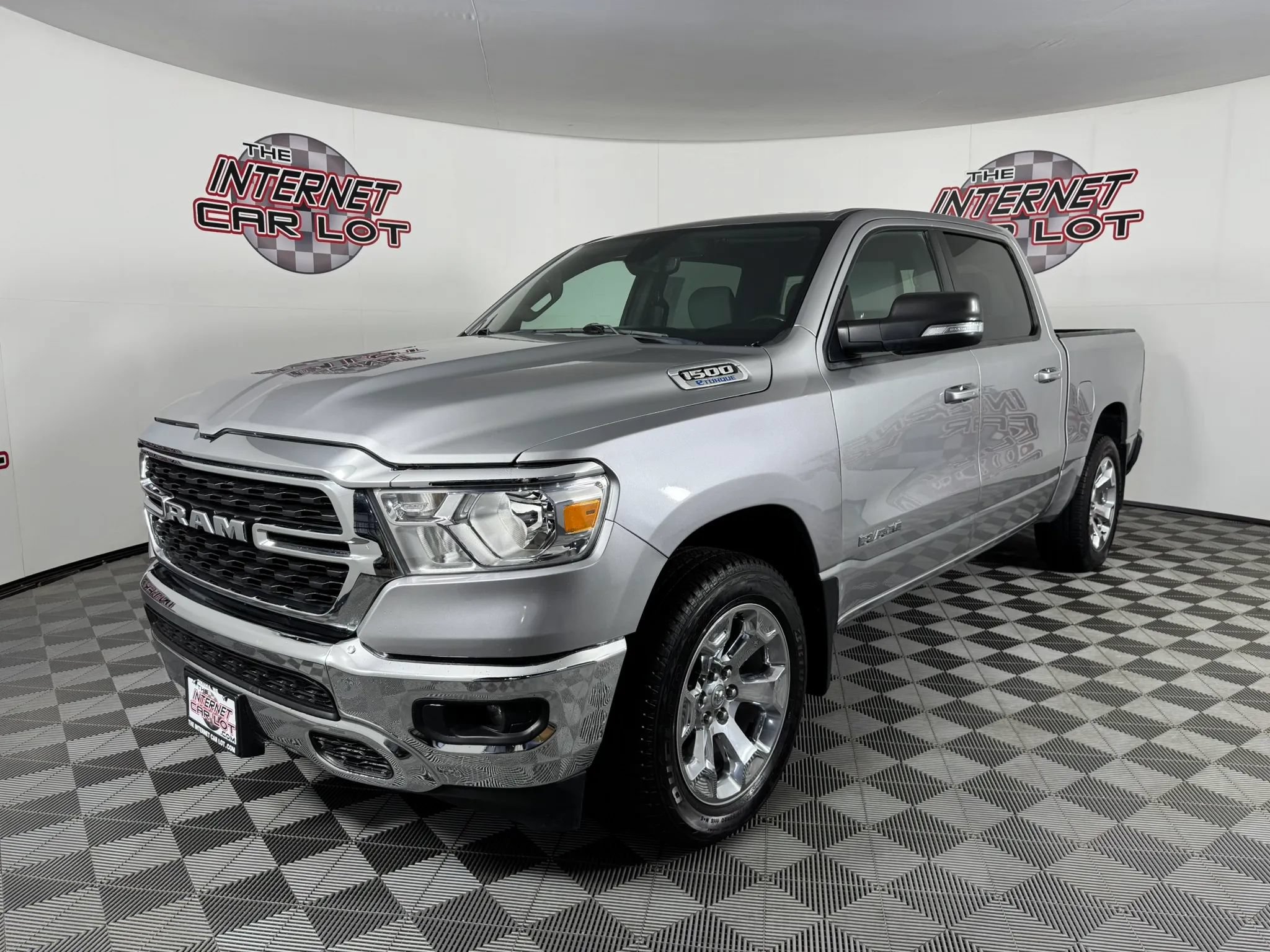 Used 2022 RAM 1500 Big Horn AWD/4WD image 3