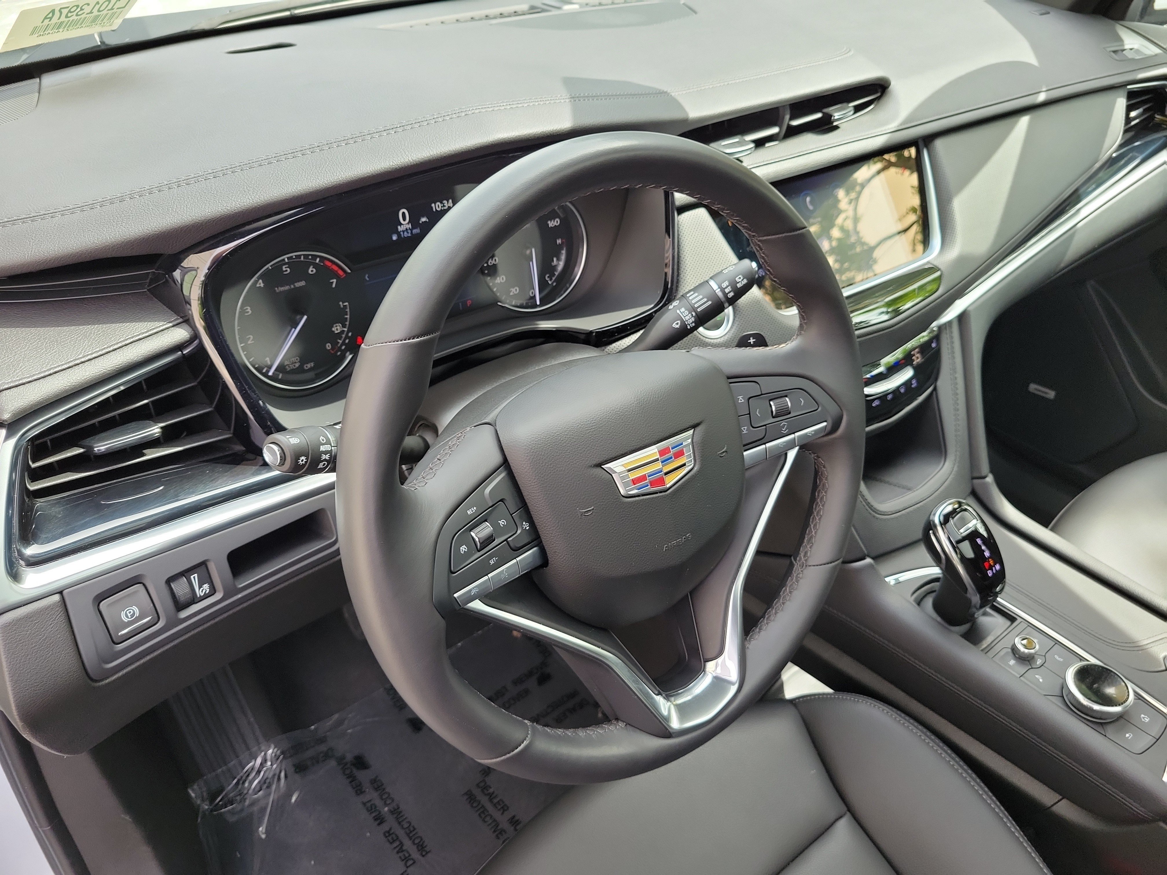 Used 2025 Cadillac XT6 Luxury FWD image 27