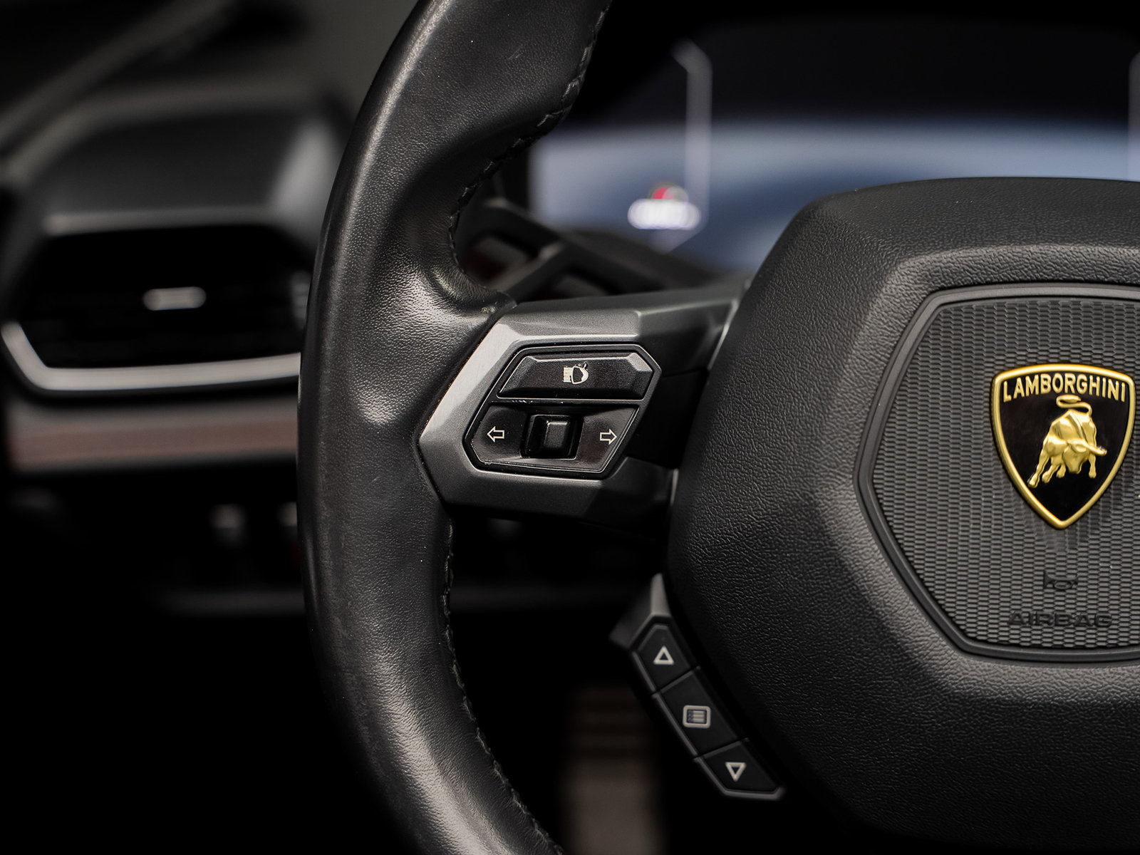 Used 2018 Lamborghini Huracan LP 580-2 RWD image 36