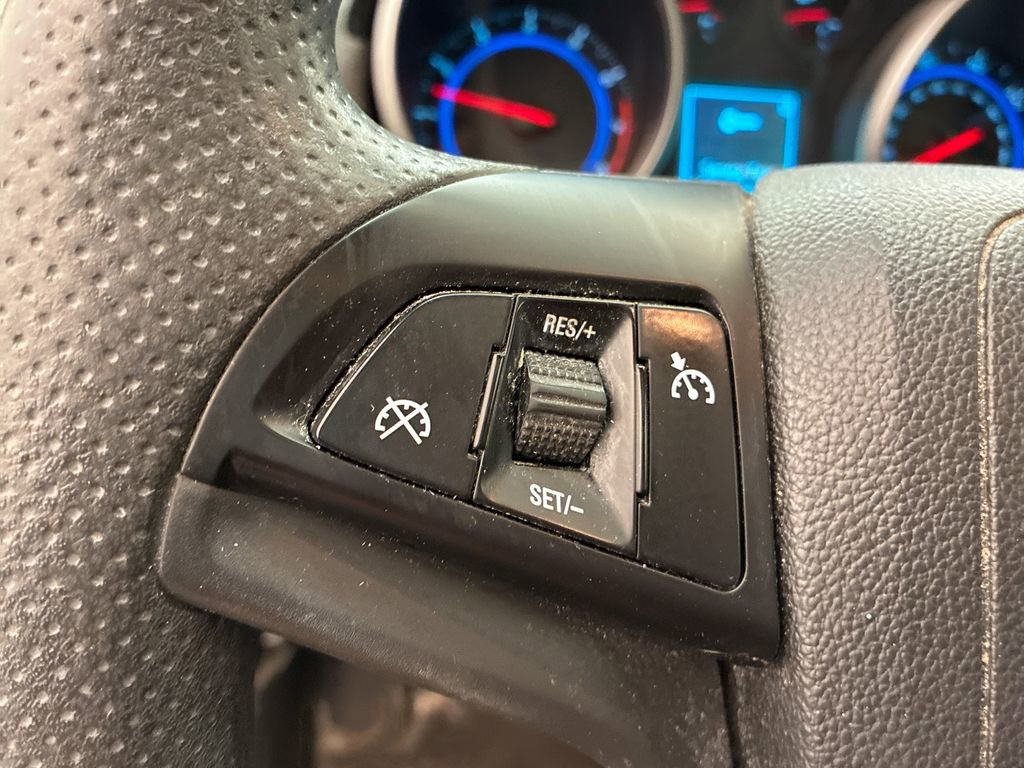 Used 2016 Chevrolet Cruze LT w/ Sun And Sound Package FWD image 20