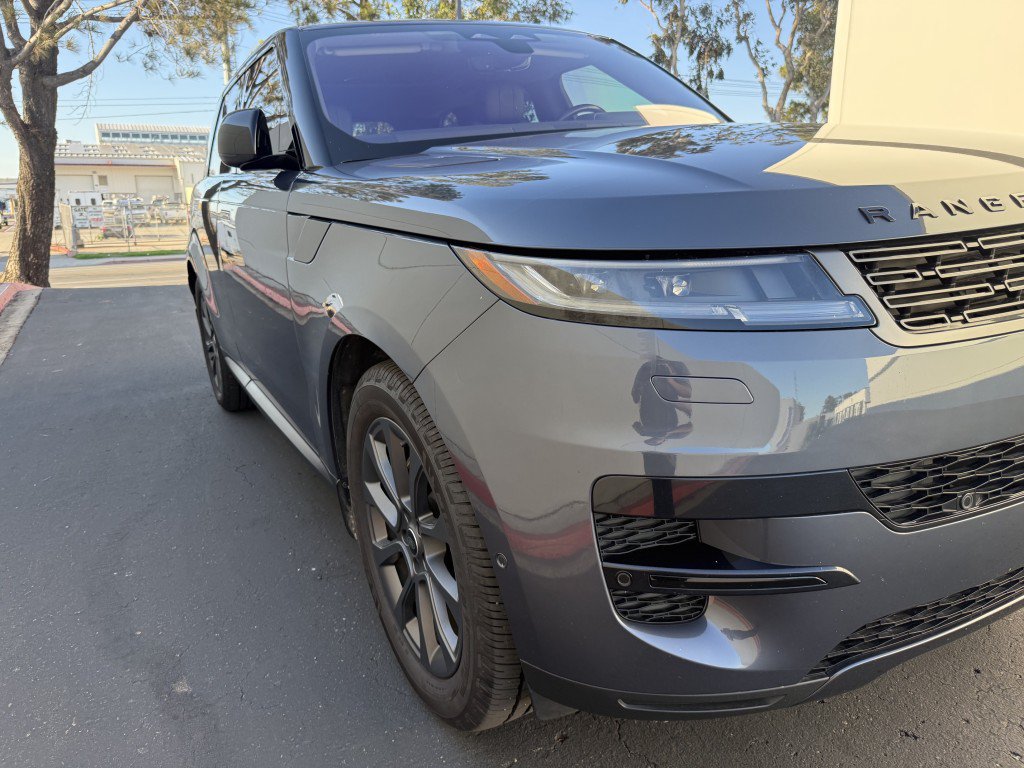 Used 2023 Land Rover Range Rover Sport SE AWD/4WD image 7