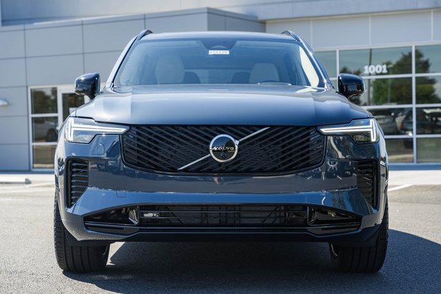New 2026 Volvo XC90 B6 Ultra image 2