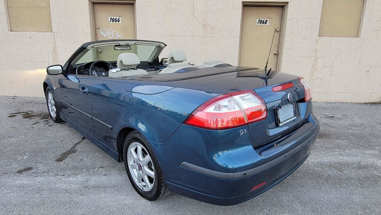 Used 2004 Saab 9-3 Aero FWD image 12