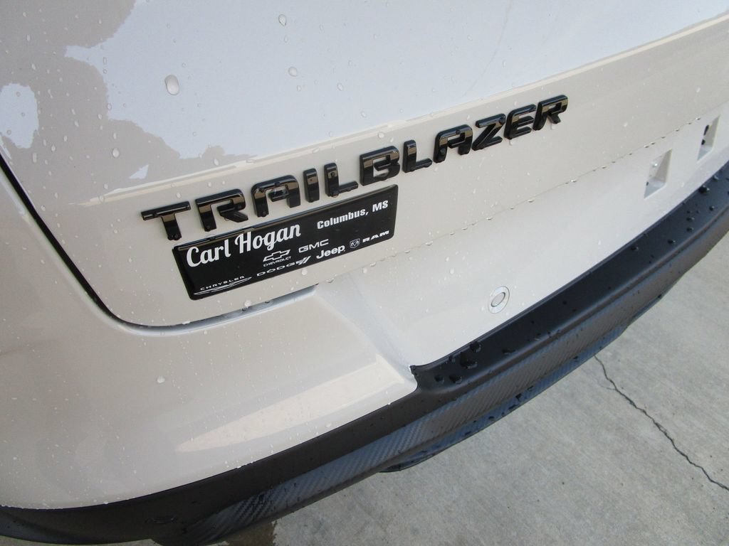 New 2026 Chevrolet TrailBlazer RS w/ Convenience Package FWD image 28