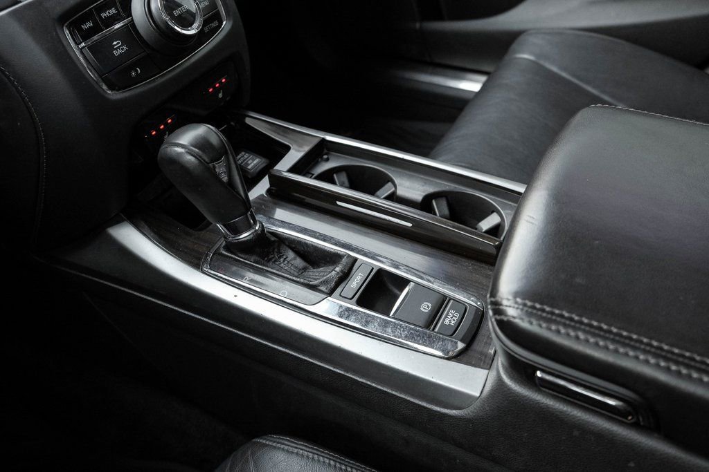 Used 2014 Acura RLX w/ Technology Package image 22