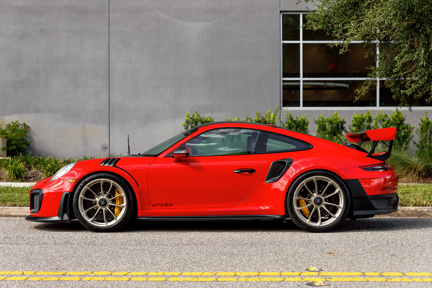 Used 2018 Porsche 911 GT2 RS RWD image 31