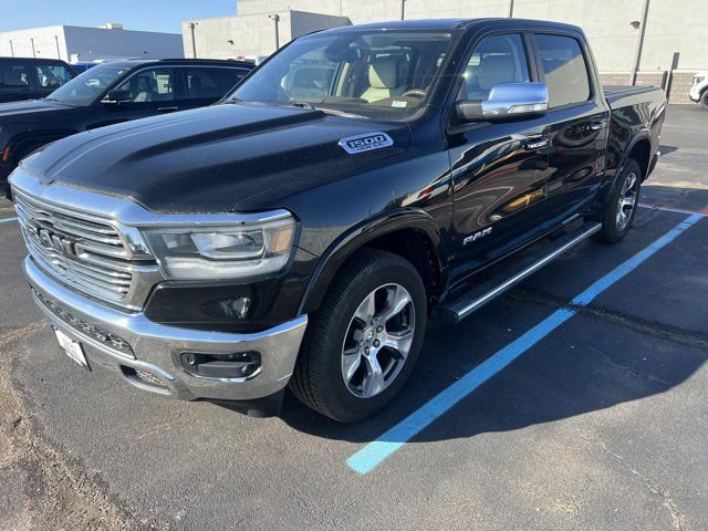 Used 2019 RAM 1500 Laramie AWD/4WD image 2