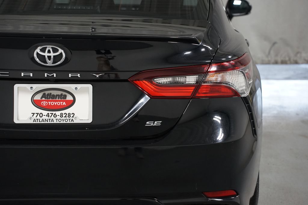 Used 2022 Toyota Camry SE FWD image 10