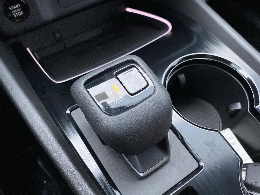 Used 2025 Nissan Rogue SL w/ SL Premium Package image 22