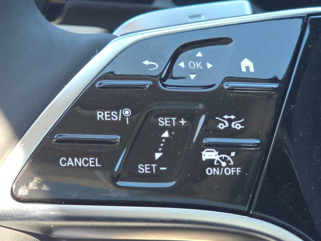 New 2026 Mercedes-Benz E 450 4MATIC Sedan image 35