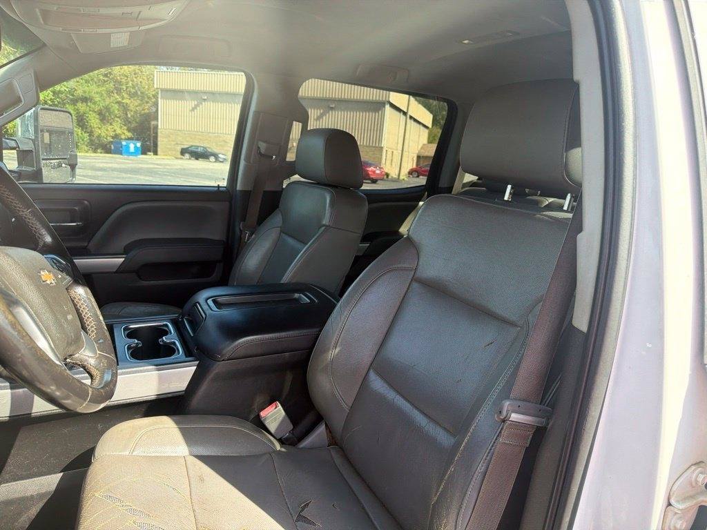 Used 2015 Chevrolet Silverado 2500 LTZ AWD/4WD image 6