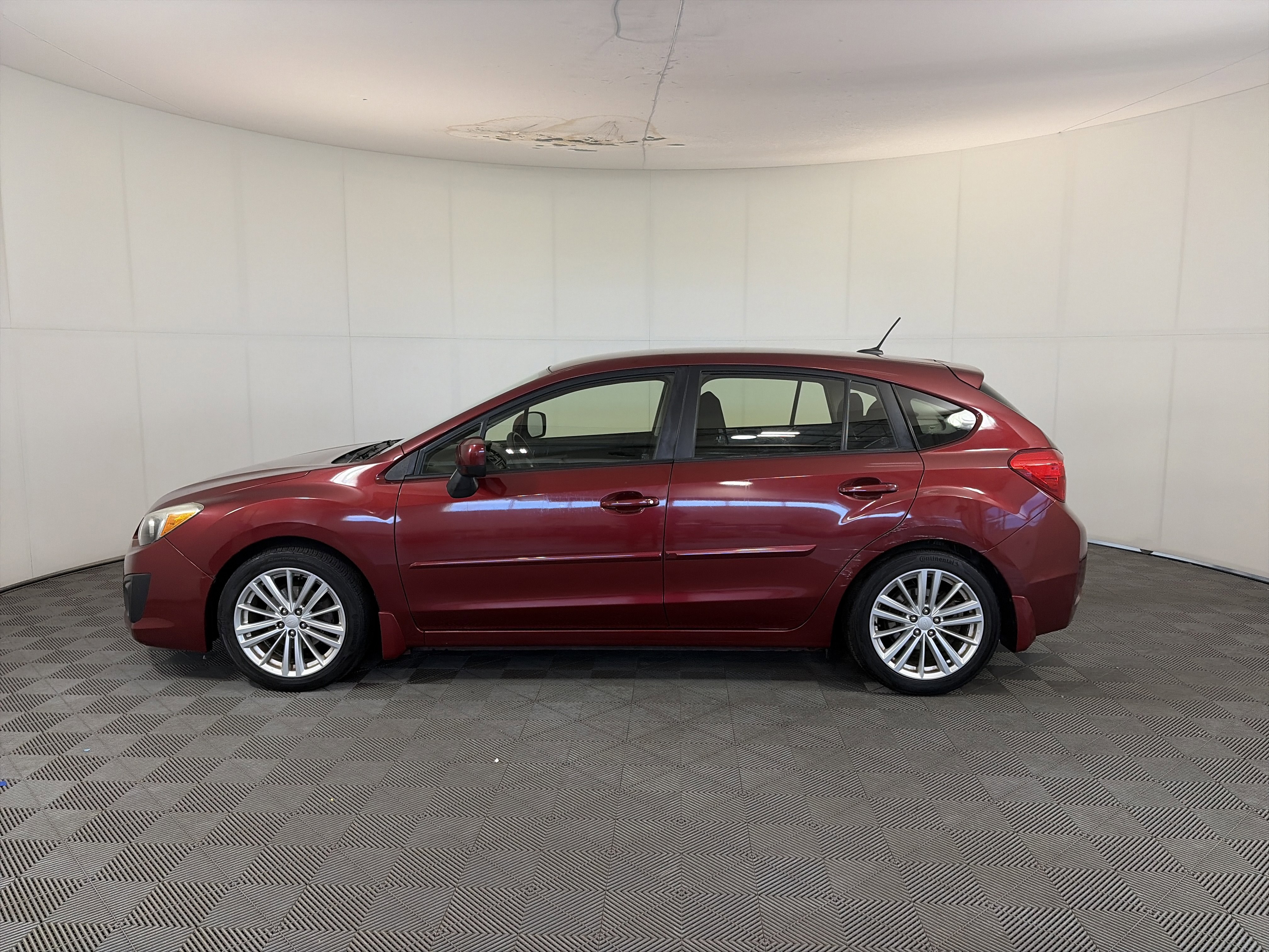 Used 2012 Subaru Impreza 2.0i Premium image 8