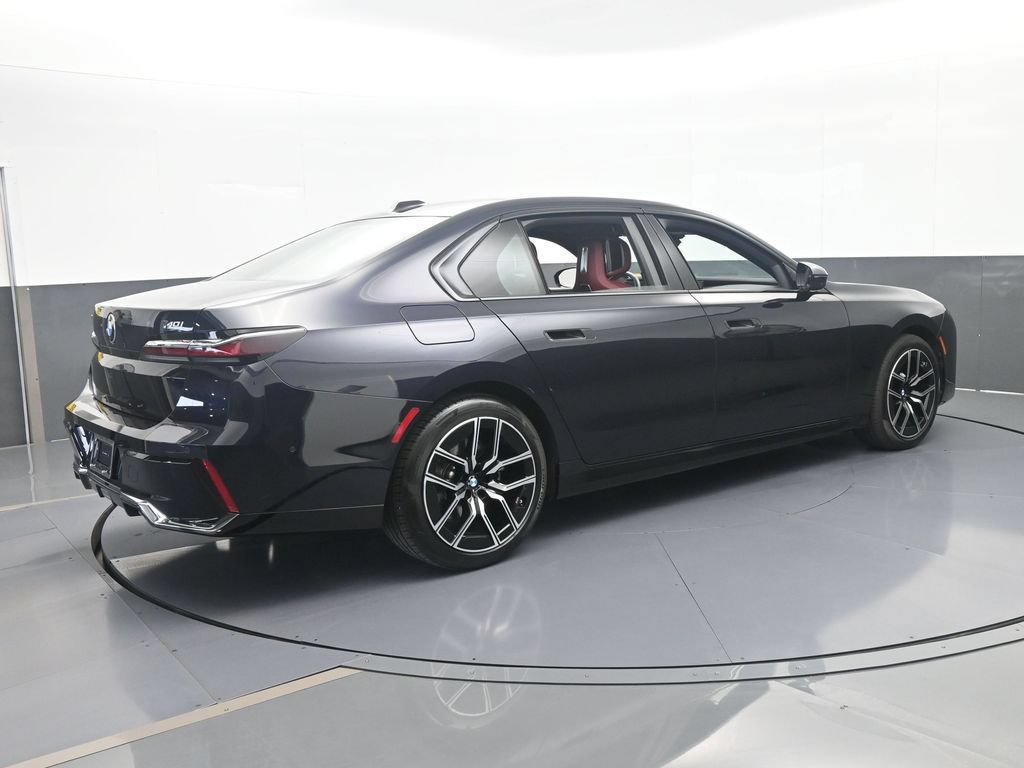 Used 2025 BMW 740i xDrive AWD/4WD image 6