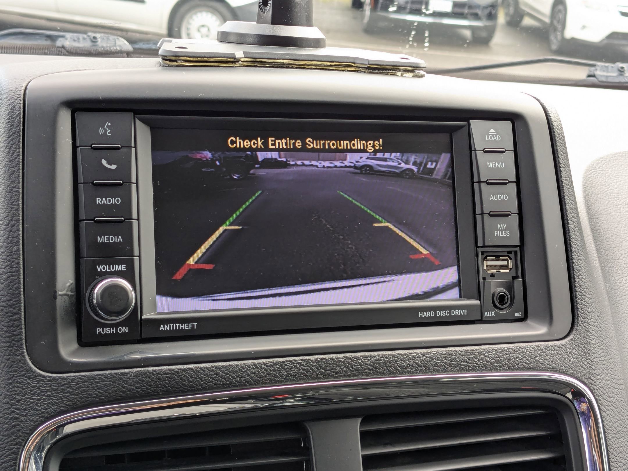 Used 2019 Dodge Grand Caravan SE image 19