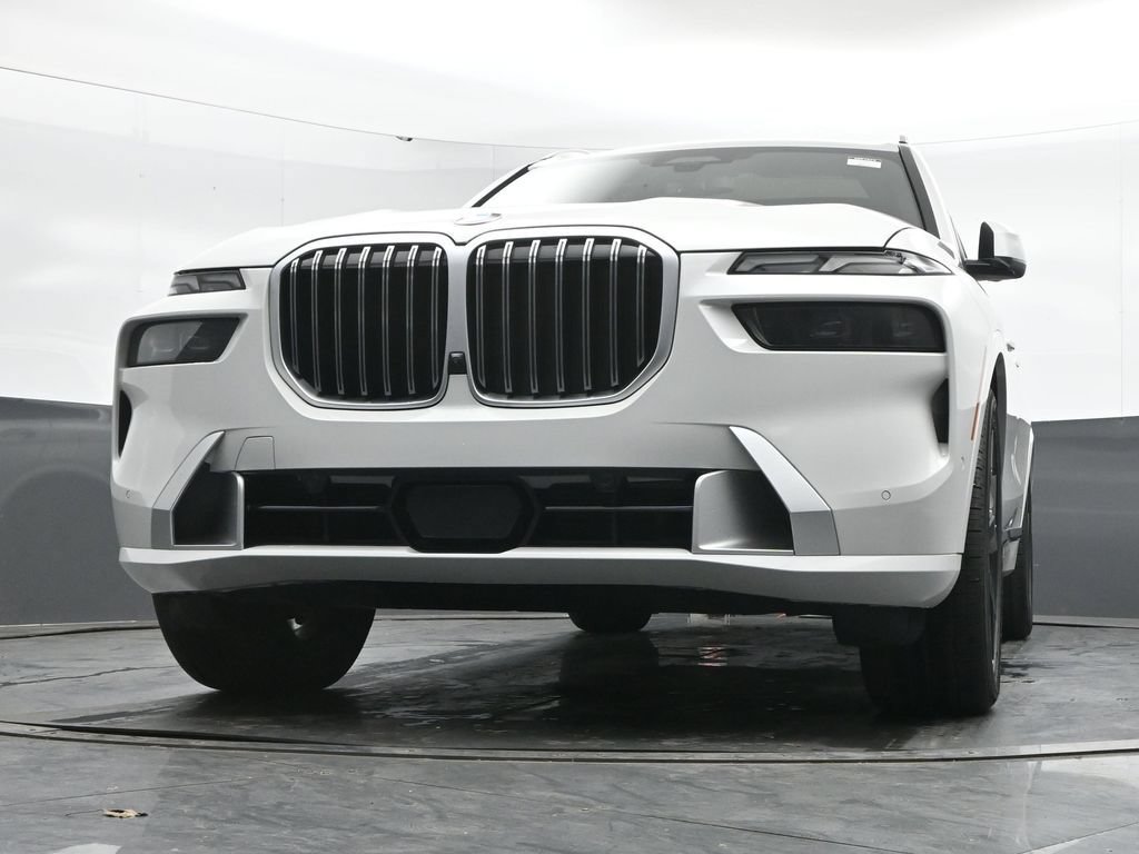 Used 2023 BMW X7 xDrive40i AWD/4WD image 49