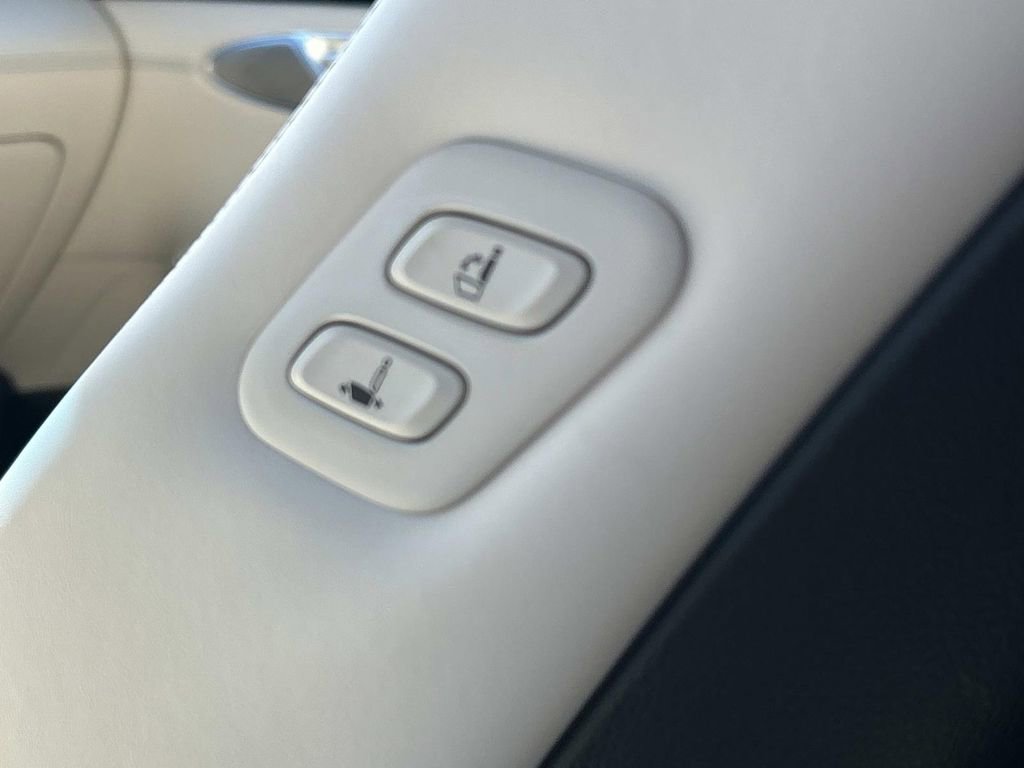 Used 2025 Genesis GV70 3.5T Sport w/ Sport Prestige Package image 24