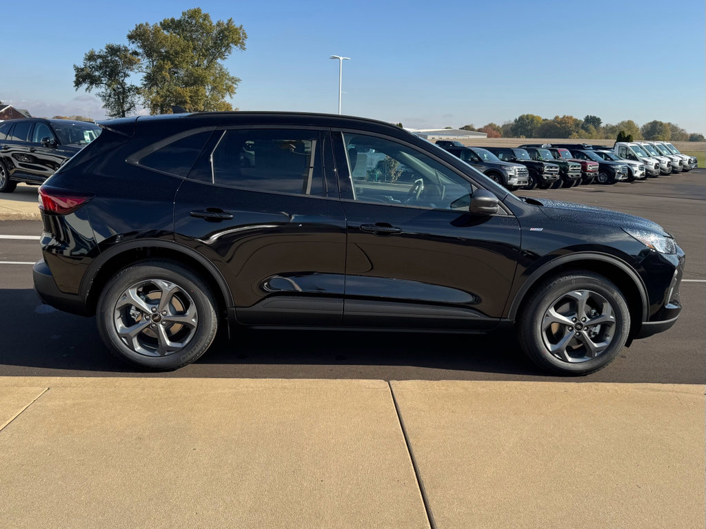 New 2026 Ford Escape ST-Line image 11