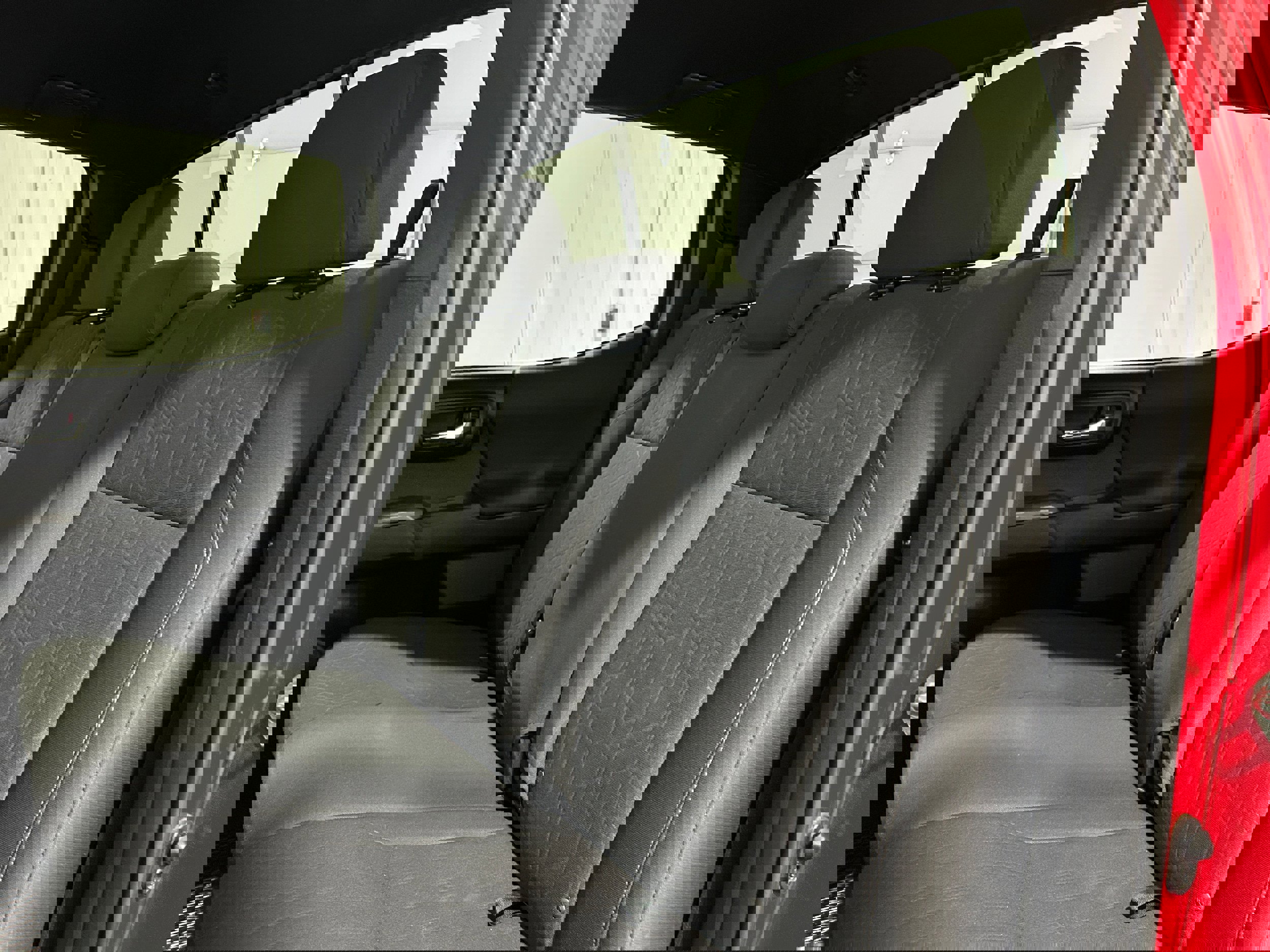 Used 2019 Toyota Tacoma TRD Sport image 25