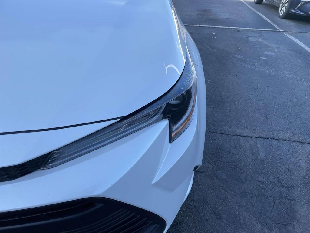 Used 2025 Toyota Corolla LE image 13